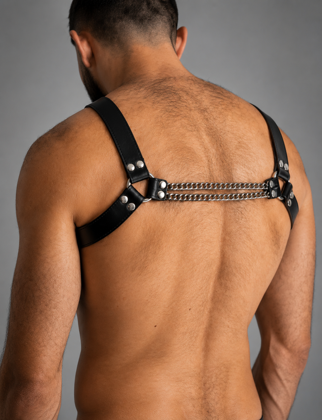 Harness Schwarz mit Metallketten – Statement Body Harness für Party &amp; Clubwear