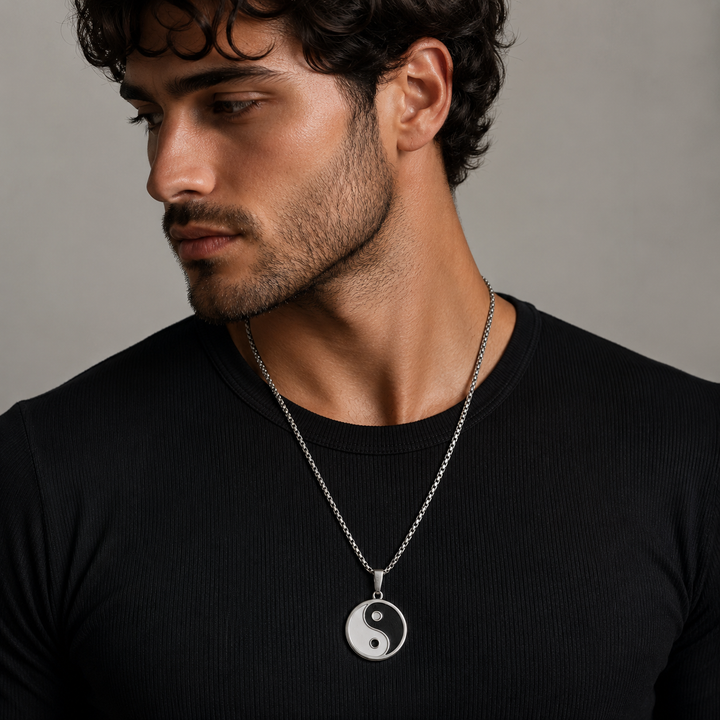 Halskette aus Edelstahl – Yin-Yang  Anhänger mit 60 cm Kette